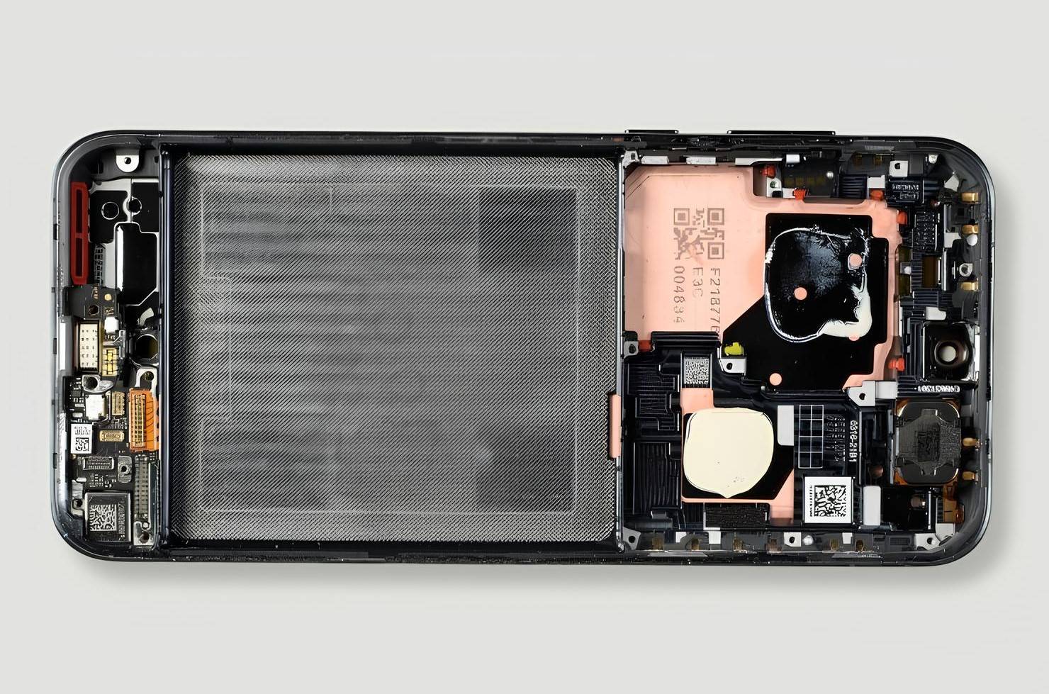 Huawei-Pura-70-Ultra-teardown.jpg