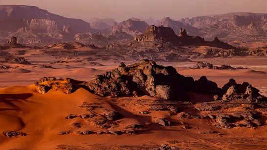 Le parc culturel du Tassili, site du Sahara algérien inscrit au patrimoine mondial de l'UNESCO, abrite ...