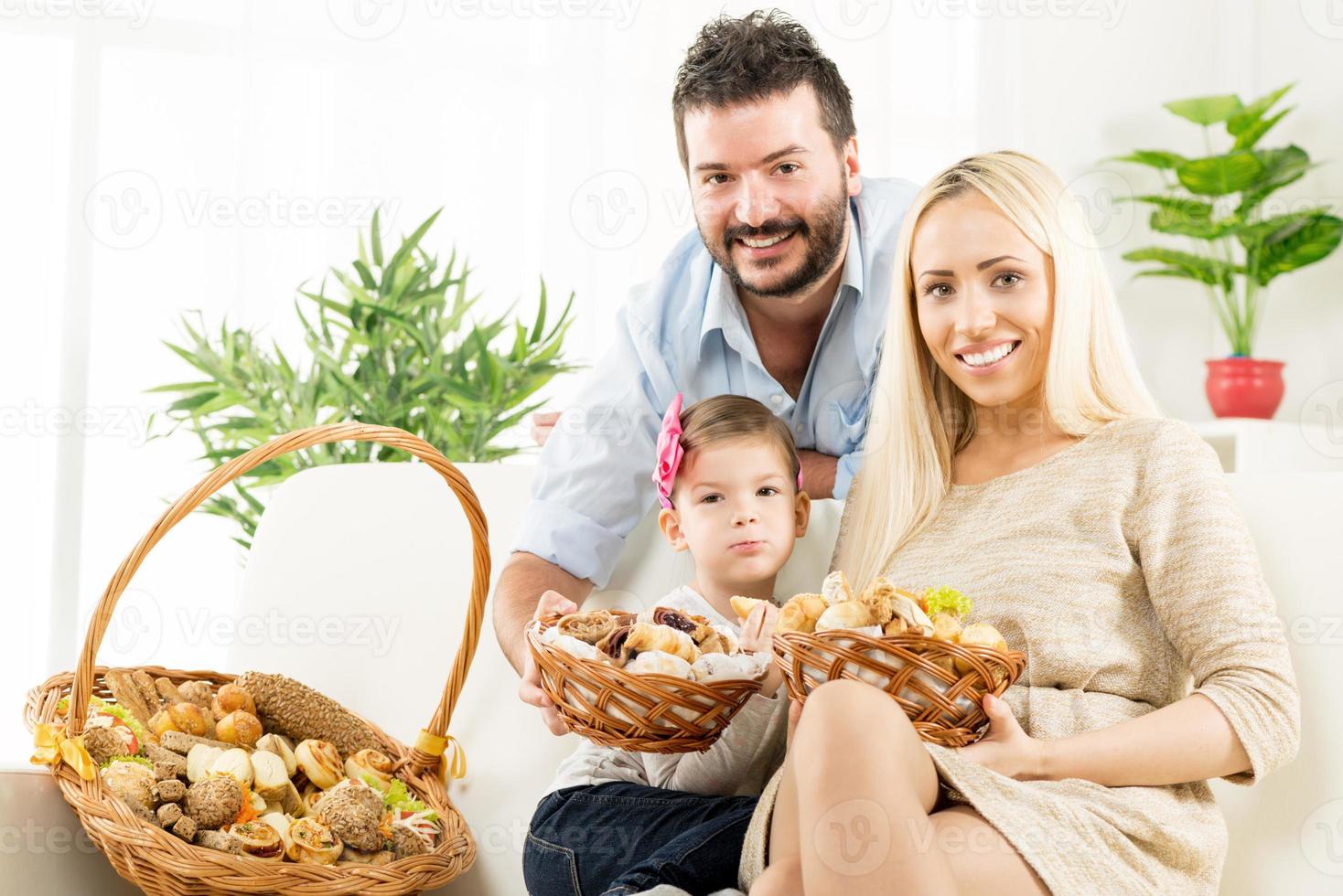 Happy Family With Good Appetite 14144563 Stock Photo at Vecteezy