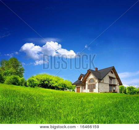 Neues Einfamilienhaus in den Bergen