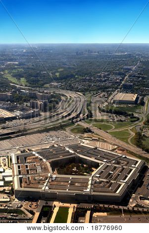 Pentagon, Arlington, Virginia, Washingt yakın Savunma Bakanlığı merkezinde, hava