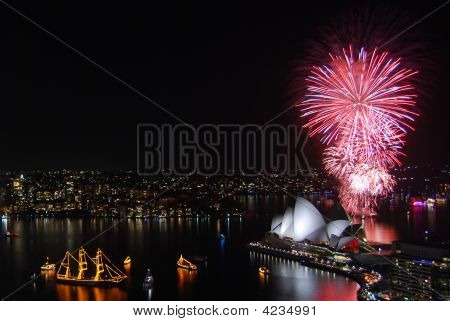 New Year Eve 2008 Fireworks - Sydney Opera House