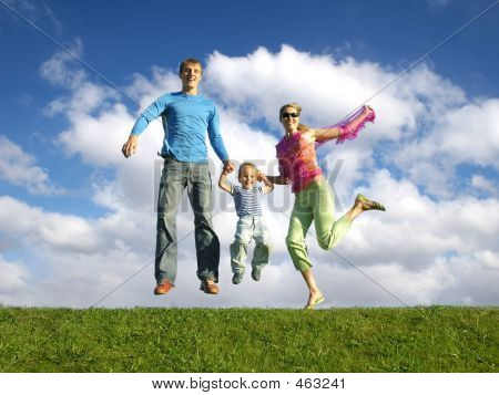 Fly Happy Family