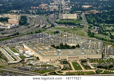 Pentagon, Arlington, Virginia, Washingt yakın Savunma Bakanlığı merkezinde, hava