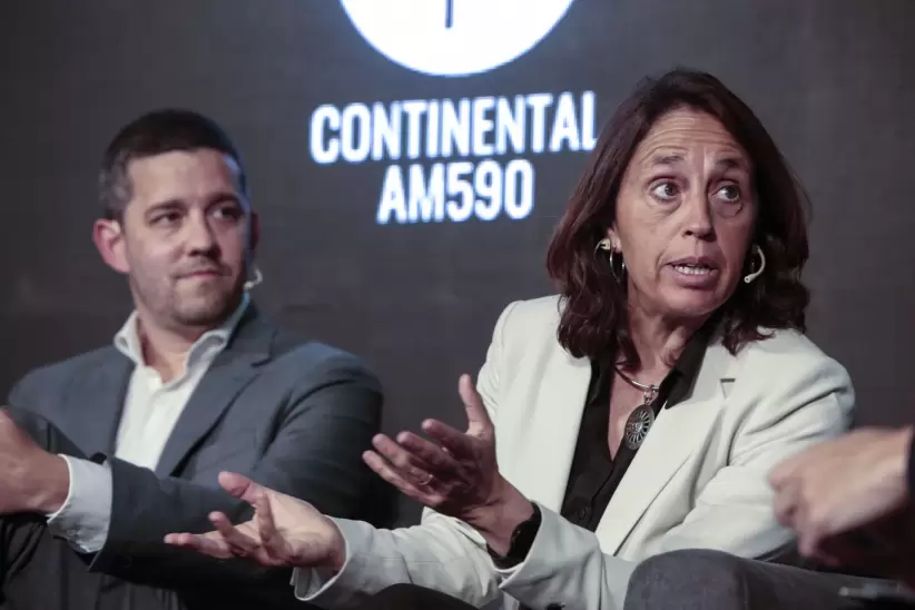 5to panel - forbes agro summit - octubre 2022 - maria ines di napoli - 238