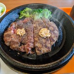 Ikinari Steak Ionmorutsudanumaten - ワイルドステーキ＆ハンバーグコンボ（1250円＋税）