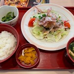 ジョイフル - 豚肉とキャベツのポン酢かけ定食599円