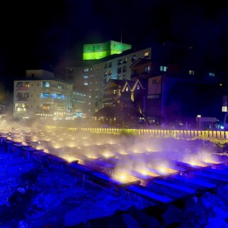 Restaurants with a spectacular view of Kusatsu Onsen where you can eat while looking out at the hot spring fields