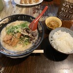 豚骨ラーメン 銀水 - 替え玉4点セット（銀水らーめん、ご飯、カレー肉）