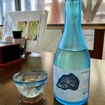 食堂 すみ - 初島ラベルだけど浜松の酒蔵のです。