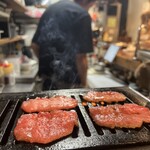 路地裏焼肉 マックスザホルモン - 