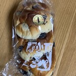 小西のパン - 料理写真:黒豆パン　¥660