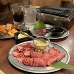 路地裏焼肉 マックスザホルモン - 