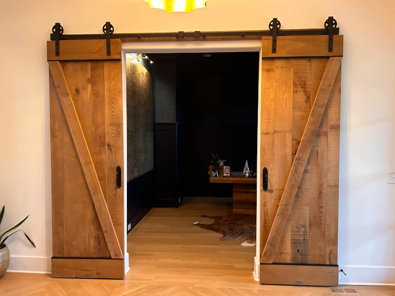 933 | Classic Rustic Double Barn doors * Tennessee Barn Doors