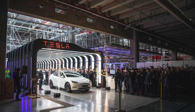 tesla gigafactory berlin 5000 model-y woche