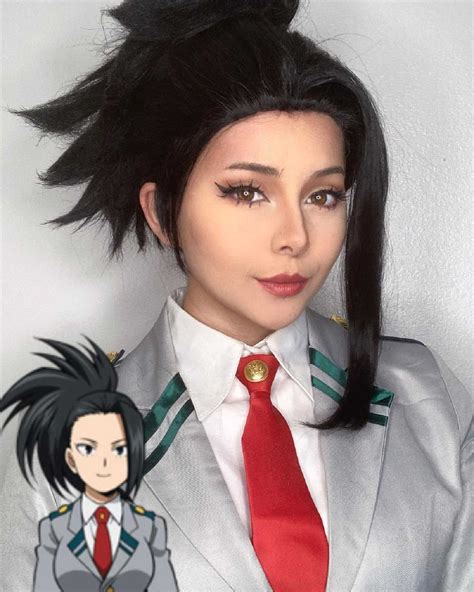 Momo Yaoyorozu Es Una Adorable Estudiante En Este Cosplay De My Hero