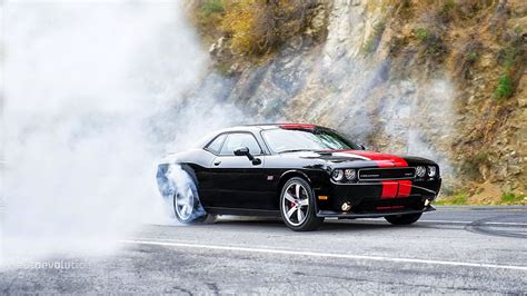 Dodge Challenger Burnout HD Wallpaper Pxfuel