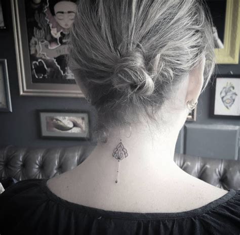 40 Beautiful Back Neck Tattoos For Women Tattooblend