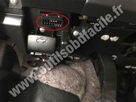 Obd Stecker In Suzuki Vitara Einfach Ihren Adapter Finden