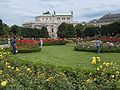 The rose garden; background: the Burgtheater