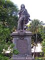 Statue de Mahé de La Bourdonnais