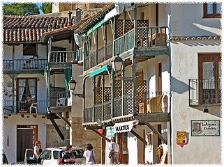 Plaza Mayor: balconies / balcones.