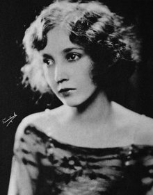 Bessie Love