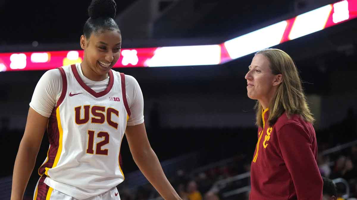 Mind-blowing stat shows JuJu Watkins, Kiki Iriafen dominance in USC win