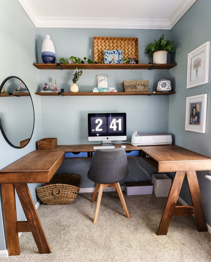 U-shaped desk in a small bedroom nook home office