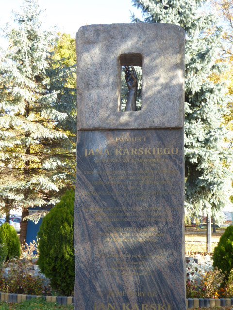 Stele Jan Karski in Izbica