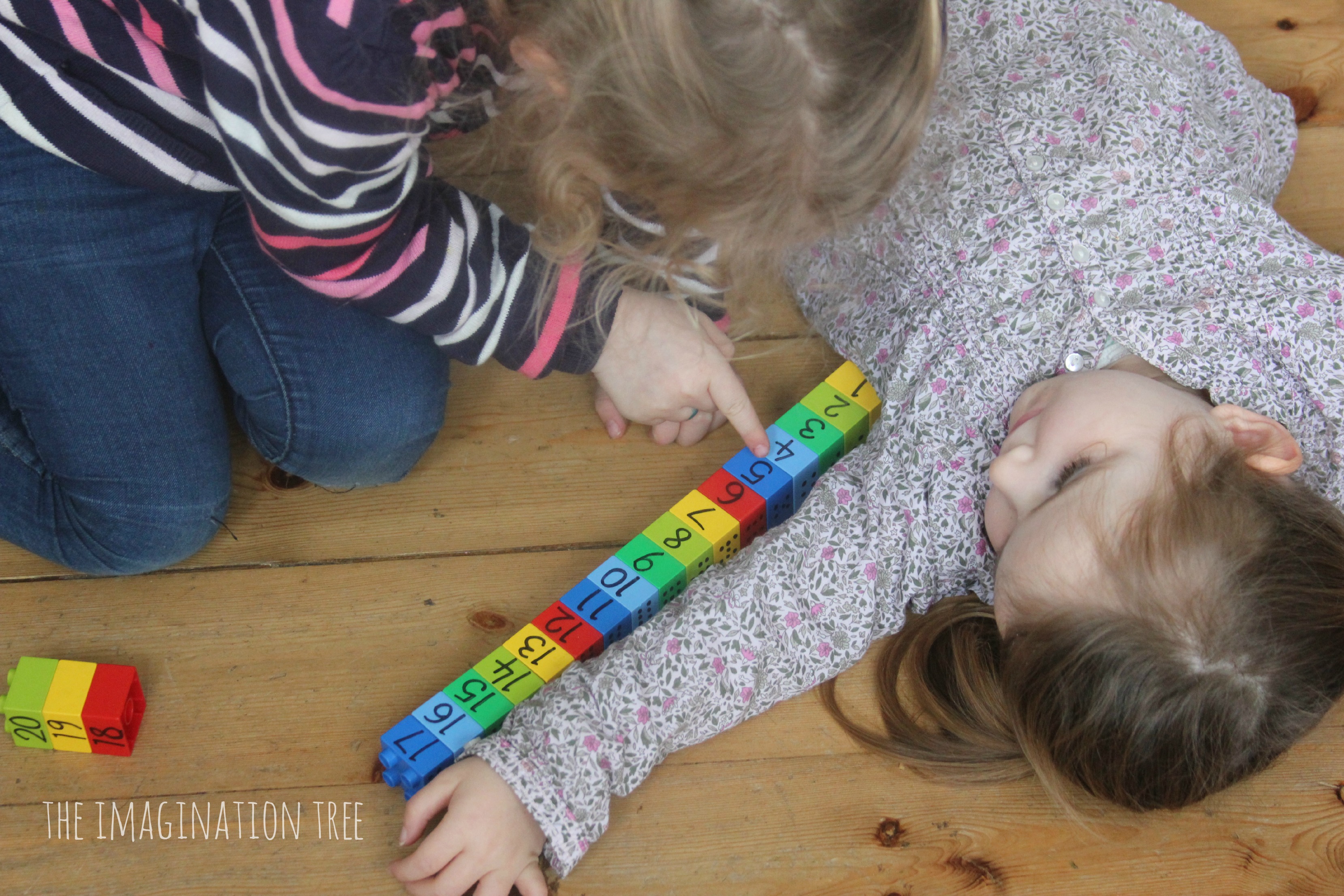 Counting and measuring with Legos shows a Lego ruler