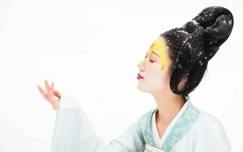 10 Types of Wei and Jin Periods Hanfu Makeup