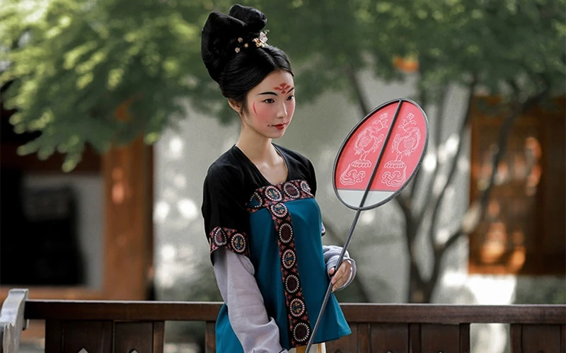 Tang Dynasty Hairdos Examples: Discovering the Fascinating of Hanfu Hairstyles