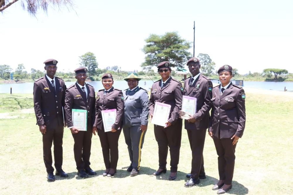 Five Rwandan correctional officers graduated from the Senior Management Development Course in Corrections in Zimbabwe. Courtesy 