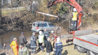 Fahrzeug rollte in die Braunau