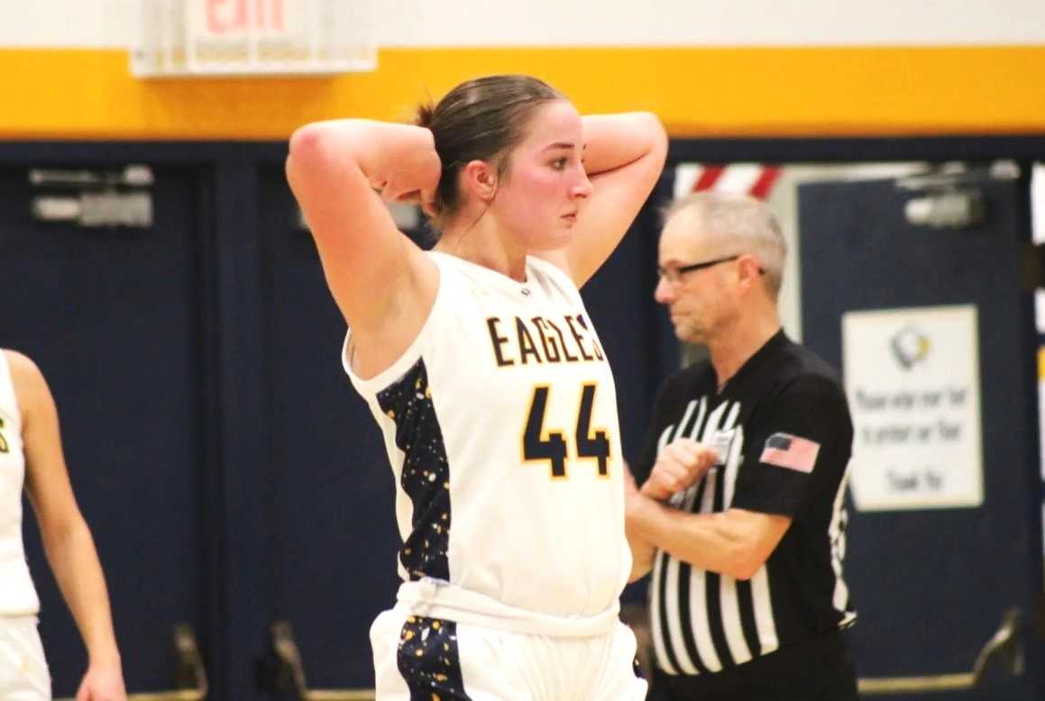 OSAAtoday - Girls basketball: Unbeaten Stayton locking down opponents image.