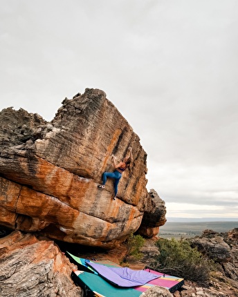 Michaela Kiersch Rocklands - Michaela Kiersch flashing 'Black Mango Chutney' 7C+/V10  at Rocklands, South Africa