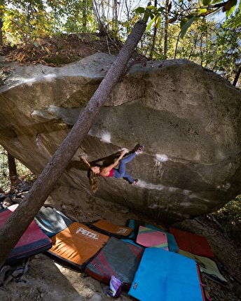 Michaela Kiersch Dreamtime - Michaela Kiersch making the first female ascent of 'Dreamtime' at Cresciano on 09/11/2024