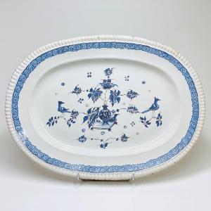 Montpellier, Manufacture Royale - Large Oval Dish - Eighteenth Century