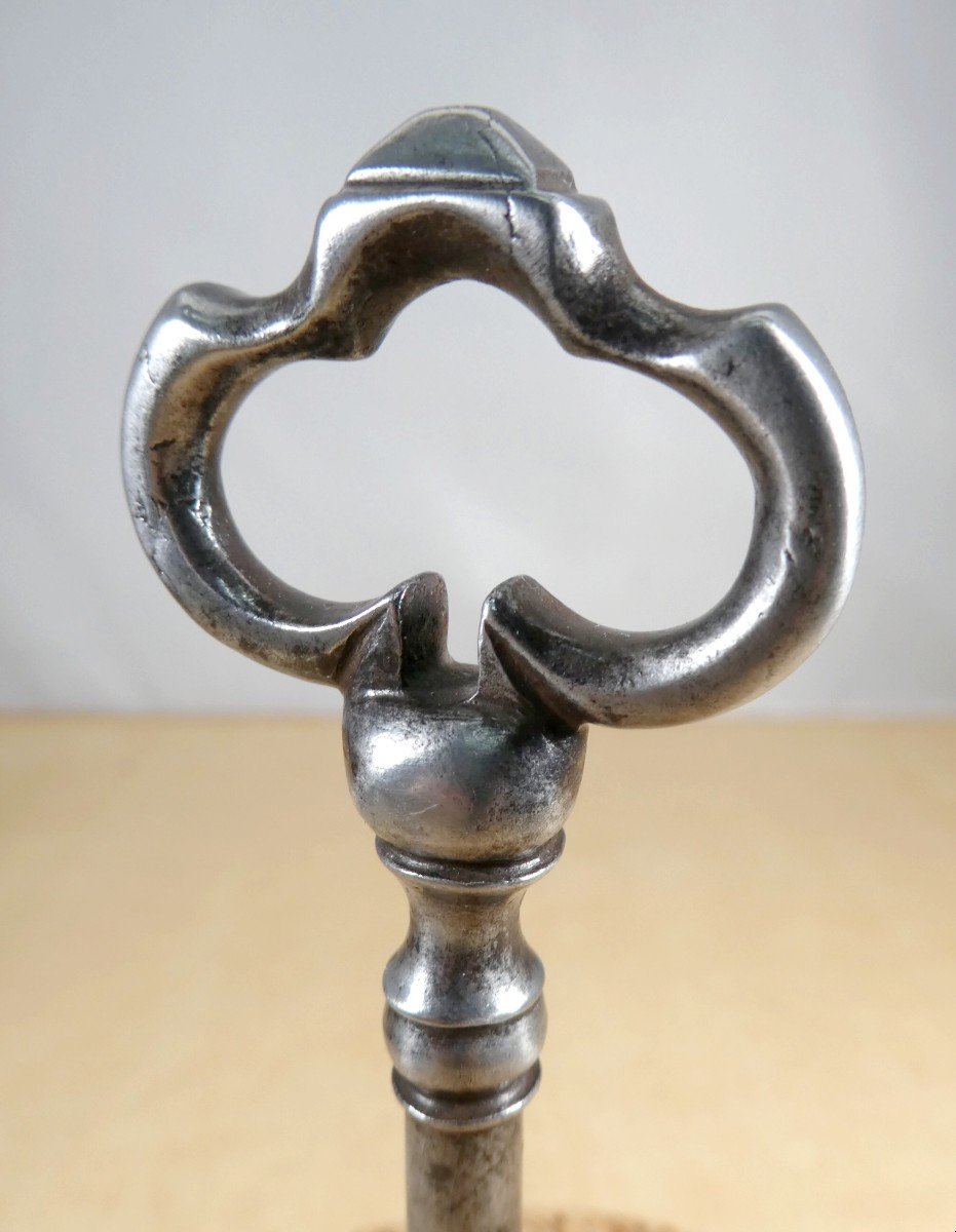 Beautiful Safety Key, France, Baroque Period, Atypical And Technical