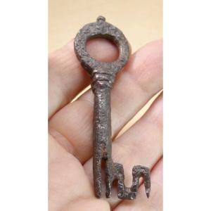 Pretty Italian Gothic Wrought Iron Key, Padlock Key 14-15th Century