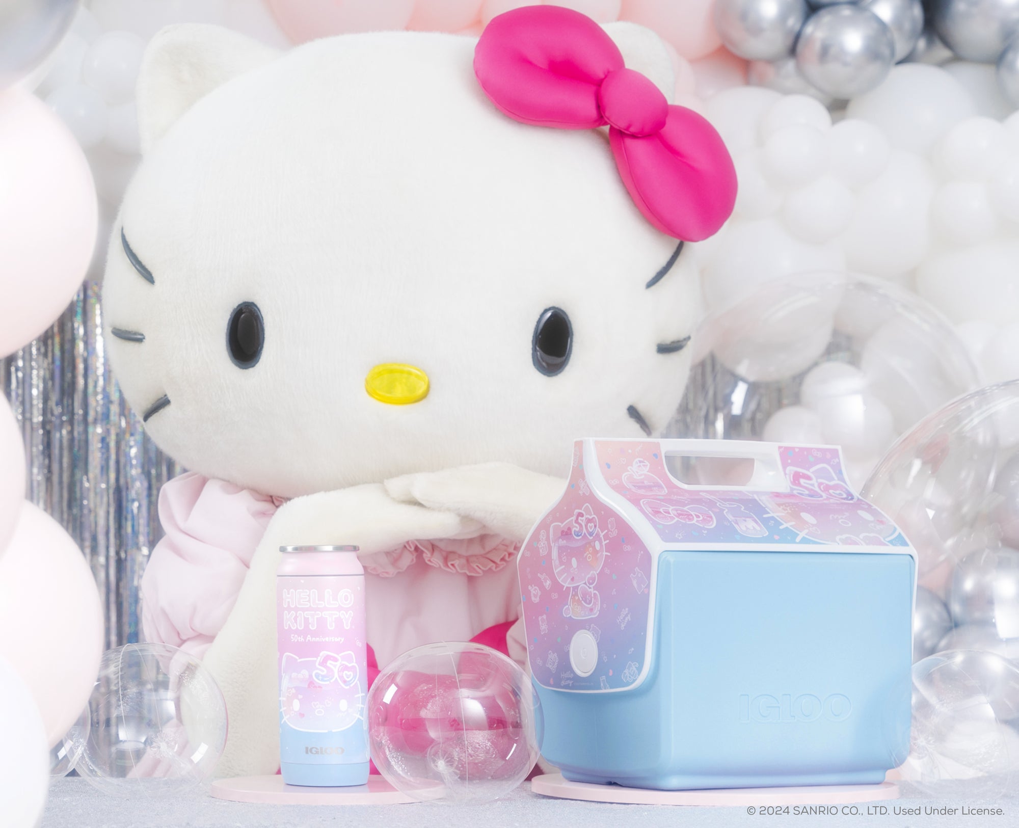 Hello Kitty x Igloo 50th Anniversary Little Playmate 7 Qt Cooler Travel Igloo Products Corp   