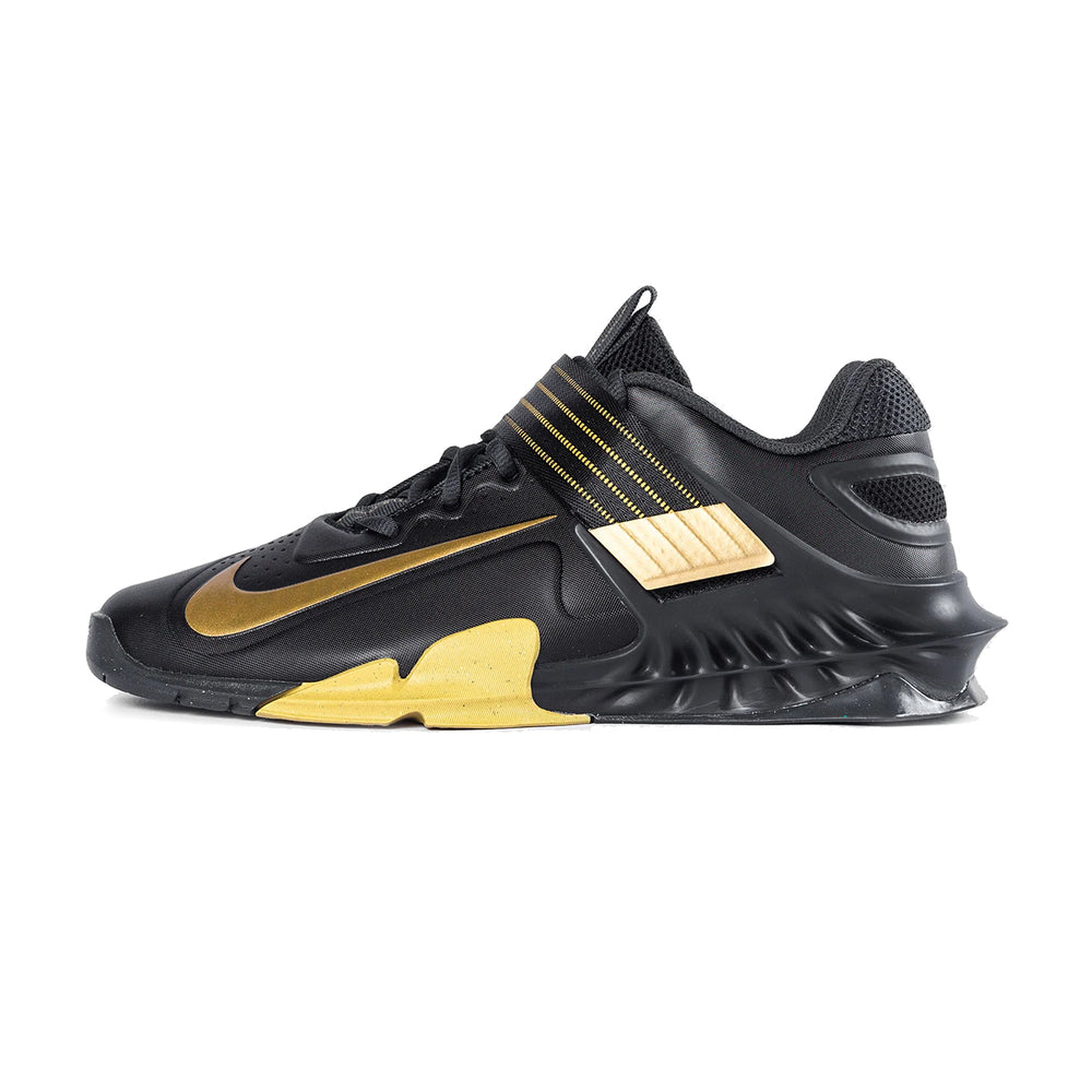 Nike Savaleos Black / Metallic Gold