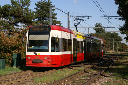 Croydon Tramlink - www.simplonpc.co.uk -  Photo: © Ian Boyle  2007