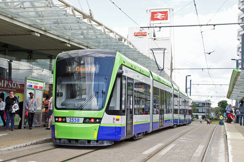 LONDON TRAMLINK - Photo:  Ian Boyle, 19th June 2012 - www.simplonpc.co.uk - Simplon Postcards