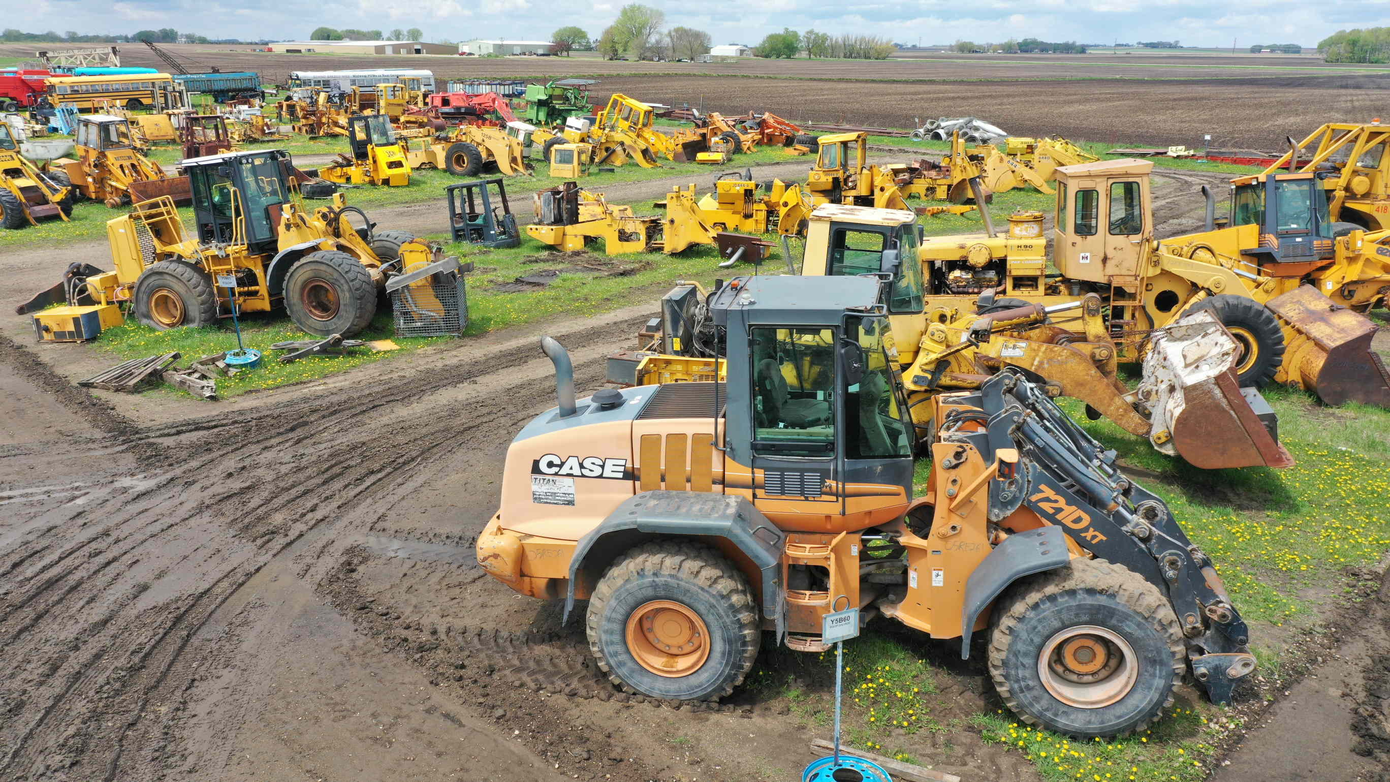 Heavy Equipment Salvage Yard - We Buy Equipment